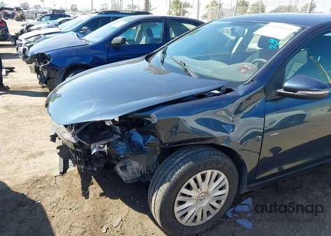 2013 Volkswagen Golf 2.5L 4-Door z USA, uszkodzony, nr VIN WVWDB7AJ4DW119507